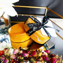 Charger l&#39;image dans la galerie, Turmeric ‘Brighten’ Soap
